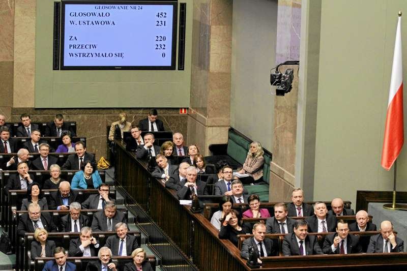 Posłowie są zbyt oderwani od rzeczywistości i nie znają problemów Polaków? Niestety, w dużej mierze tak