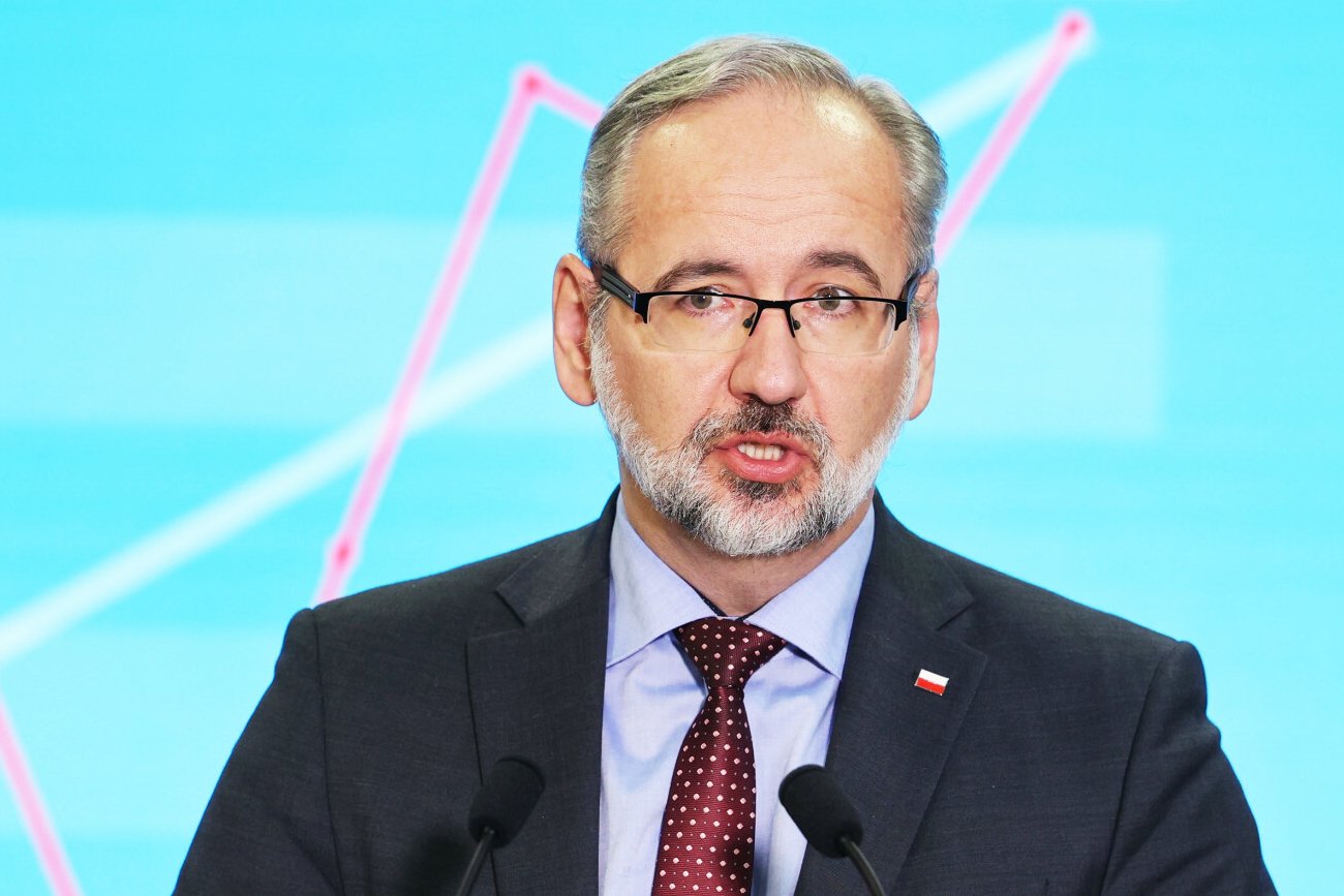Informacje o szczepieniu będą jawne dla pracodawcy? Adam Niedzielski zapowiedział projekt ustawy w Sejmie