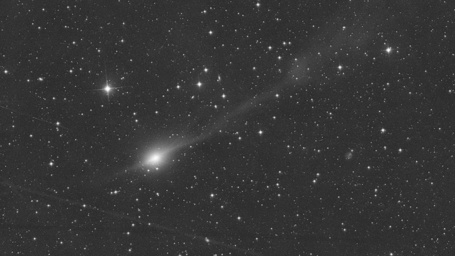 Nowe zdjęcia 3I/ATLAS. Dyskusja o "statku-matce" wróciła jak bumerang