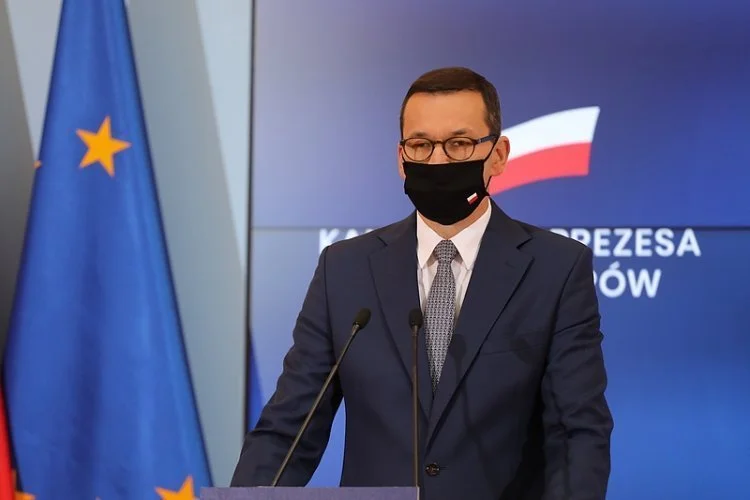 Rząd wprowadził obostrzenia, które będą obowiązywać od 28 grudnia. Koronawirus. Jakie są nowe obostrzenia od 28 grudnia do 17 stycznia?