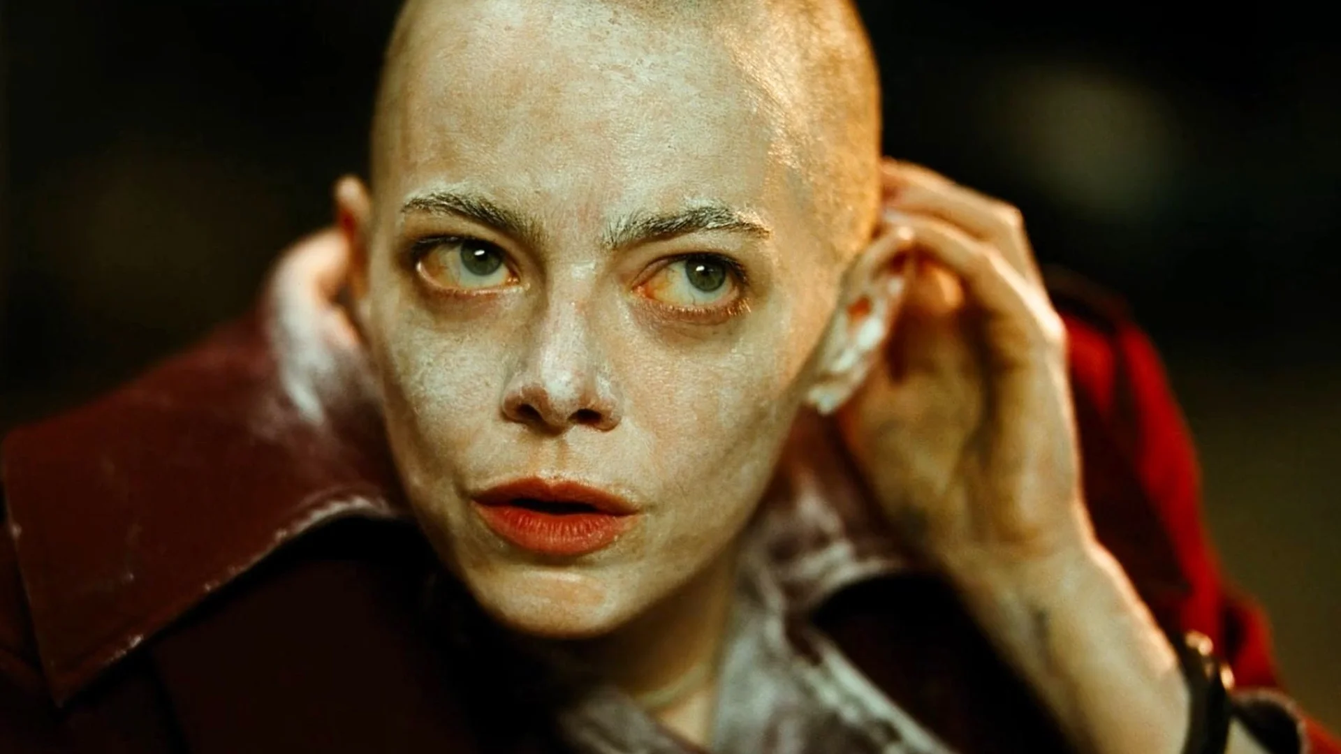 Emma Stone w filmie "Bugonia"