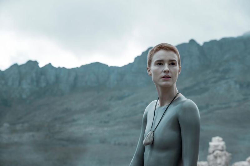 Serial "Wychowane przez wilki" można obejrzeć na platformie HBO GO.