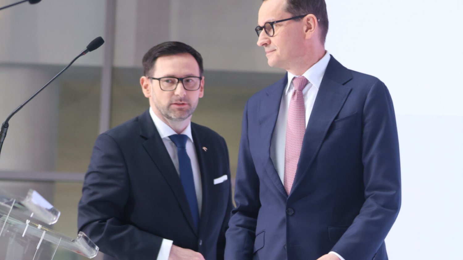 Tusk o majątku Obajtka. "Pytajcie o to premiera Morawieckiego. Będzie najbardziej kompetentny"