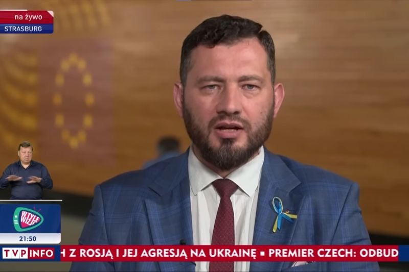 Europoseł Marek Balt w TVP Info: "Temperatura wzrośnie o 700 st. C rocznie"