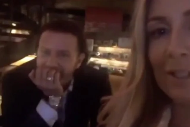 Małgorzata Rozenek wraz z Radosławem Majdanem  ogląda premierę "Iron Majdan".