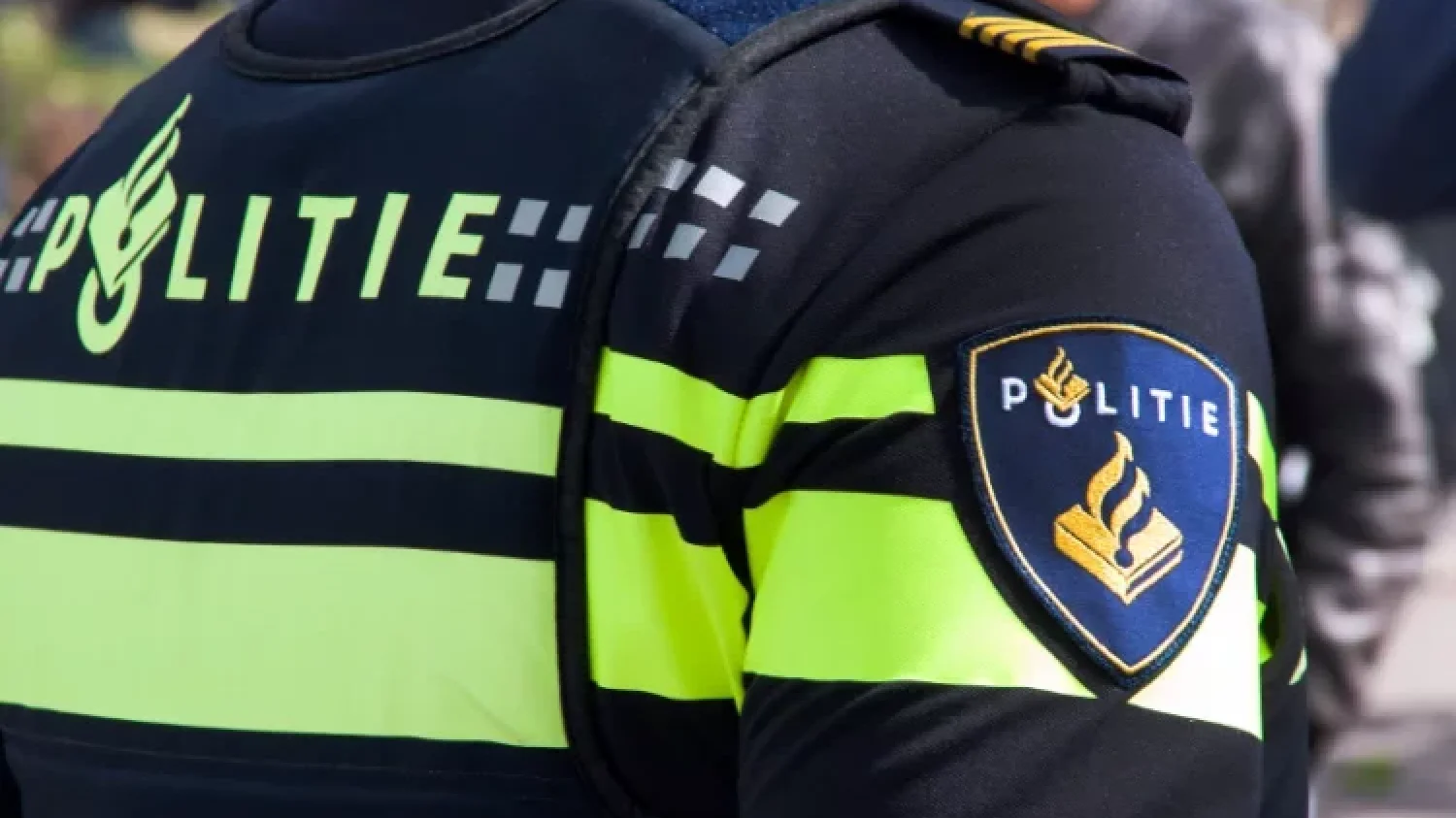 Holenderski dziennikarz śledczy Peter R. de Vries postrzelony 6 lipca w Amsterdamie, zmarł w szpitalu po tygodniowej walce o życie.