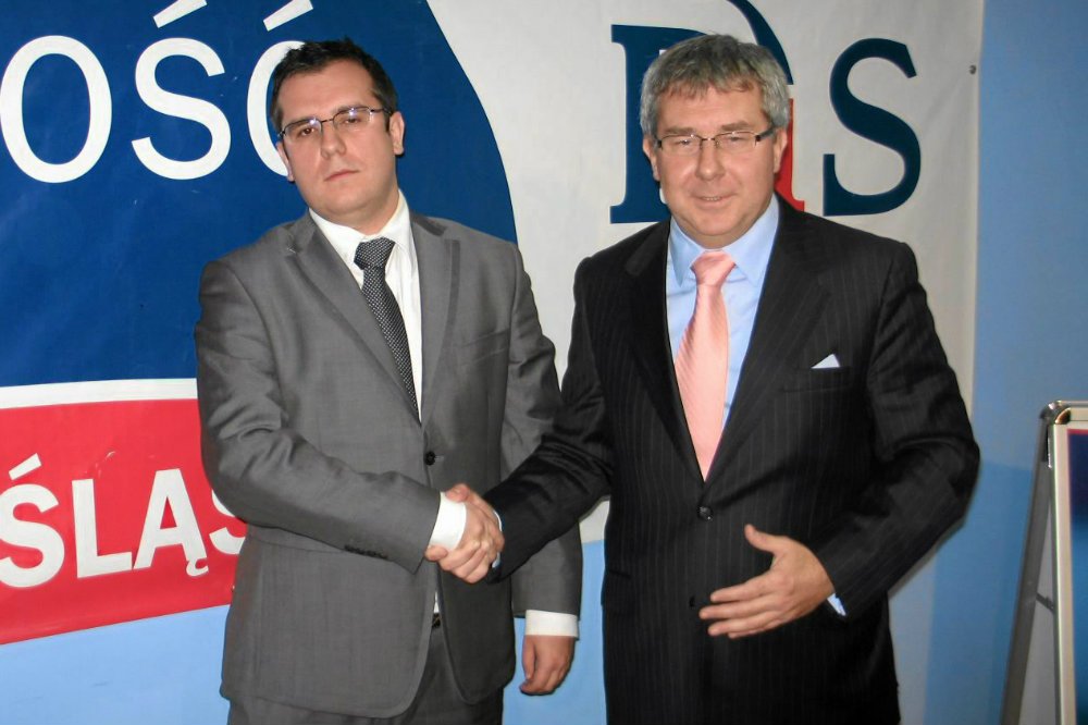 Ryszard i Przemysław Czarneccy. 30-letni poseł PiS zgromadził majątek wart prawie milion złotych.