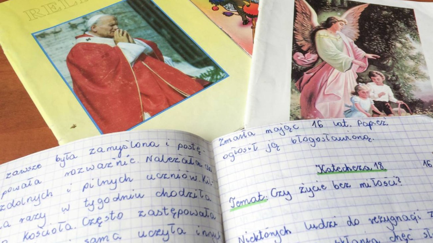 Dzieci miały rozwiązać zadanie dot. gwałtu. To zawierała książka do religii
