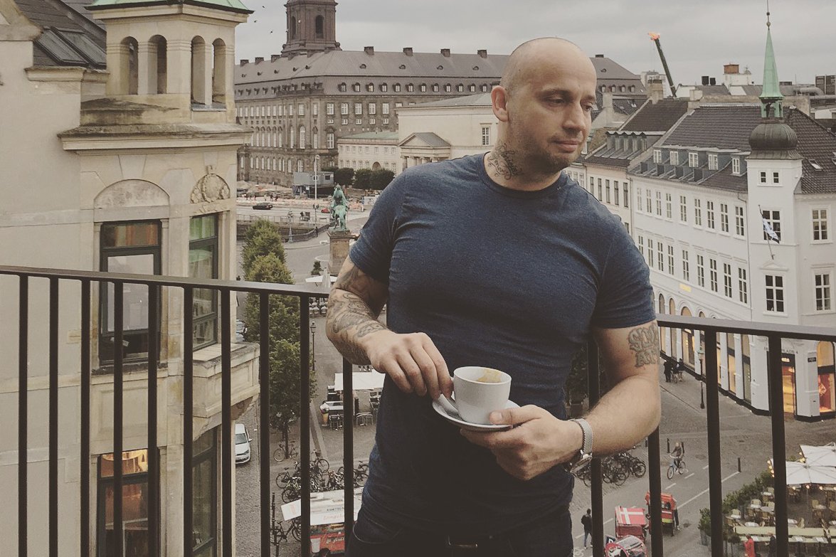 42-letni Peja wie co się liczy w rapie