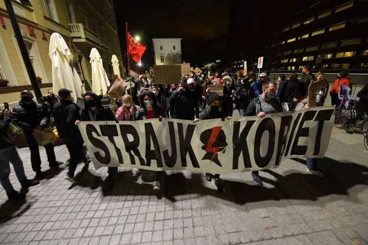 Do ataku na dziennikarki "Wyborczej" doszło podczas Strajku Kobiet we Wrocławiu.