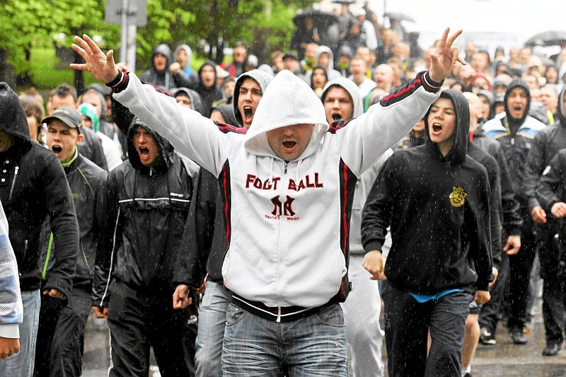 W Niemczech znaleziono sposób na kiboli. W Polsce kluby wolą im pobłażać...