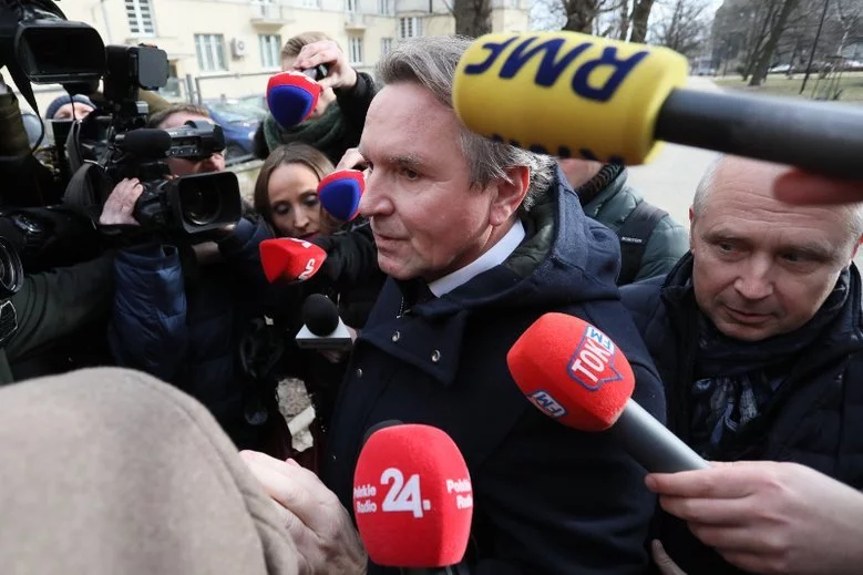 Roman Giertych: Prokuratura żąda od Geralda Birgfellnera tłumaczenia dokumentów. To koszt 1 mln zł