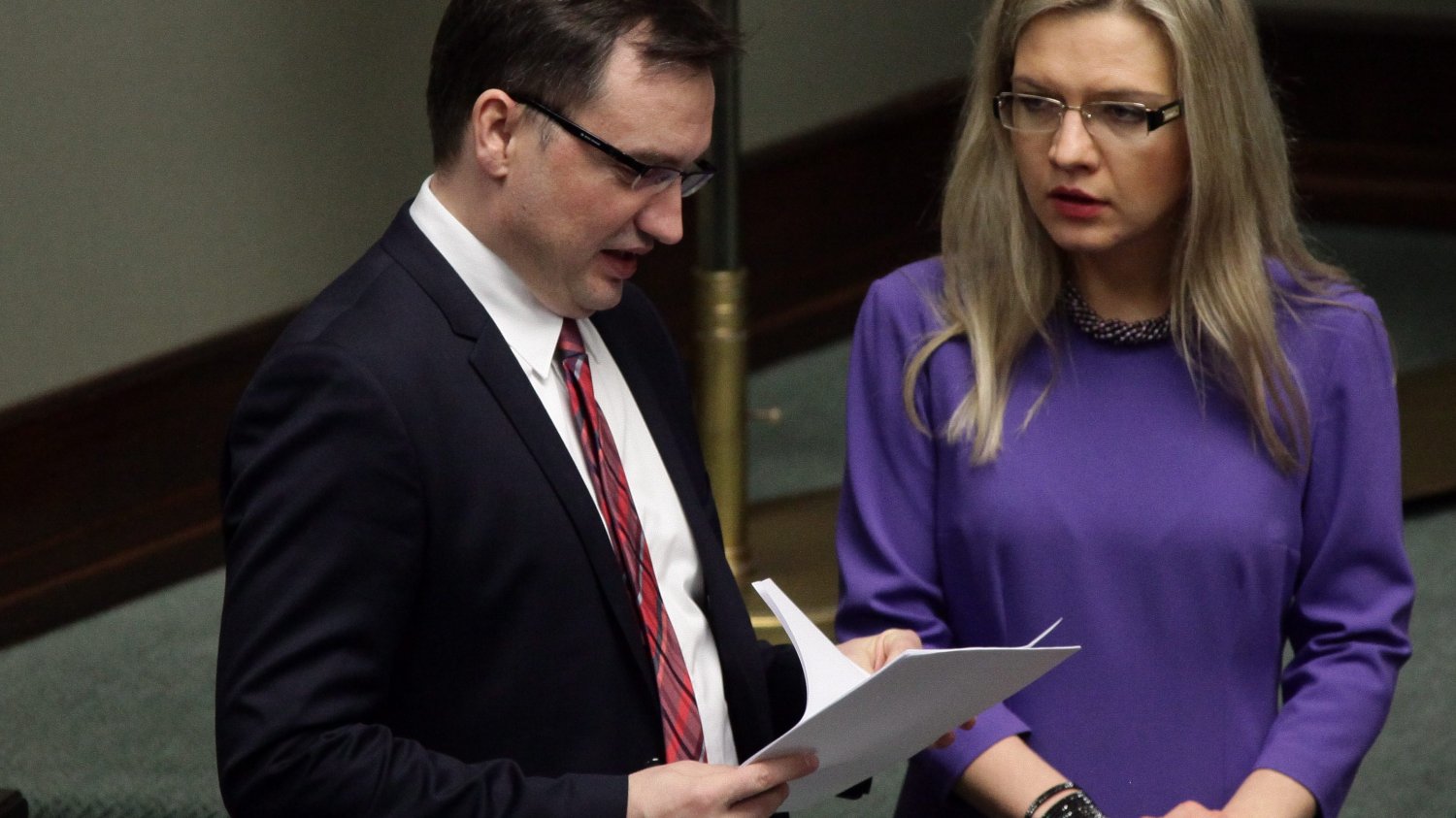 Minister sprawiedliwości i prokurator generalny Zbigniew Ziobro oraz szefowa sejmowej komisji śledczej ds. Amber Gold mają pełne ręce roboty