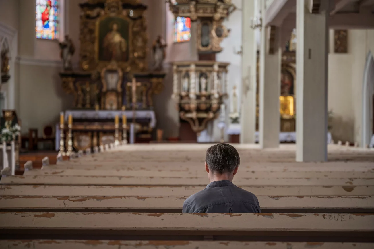 Jak wygląda religijność Polaków? Nowe badanie CBOS rozwiewa wątpliwości.