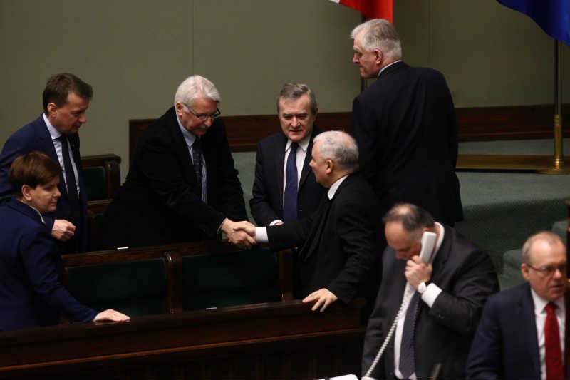 PiS konsekwentnie prowadzi nas w kierunku dyplomatycznej katastrofy.