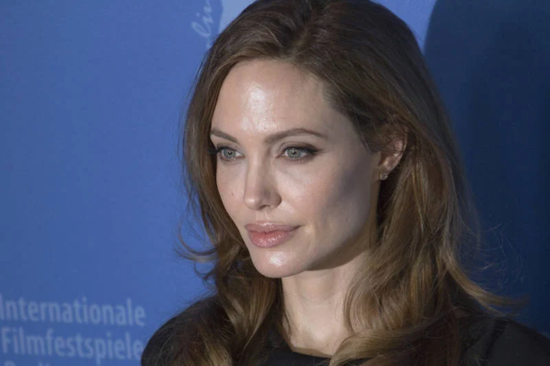 Angelina Jolie przeszła zabieg podwójnej mastektomii