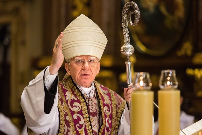 Abp Marek Jędraszewski może stracić miejsce w składzie kapituły przyznającej medal Cracoviae Merenti.