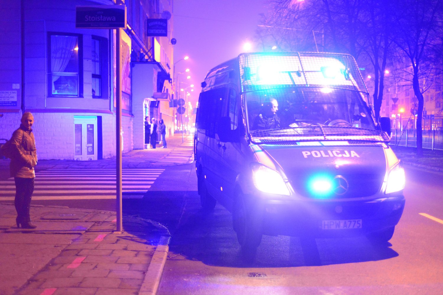 Warszawa. 15-latka ugodziła matkę nożem (zdjęcie ilustracyjne)