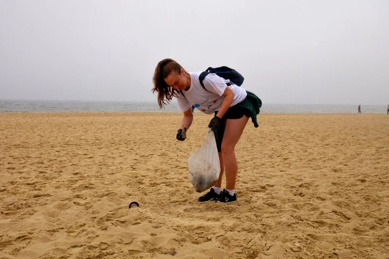Akcja "Sprzątanie świata-Polska" jest częścią międzynarodowego ruchu na rzecz ochrony środowiska "Clean up the World"