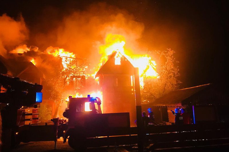 Znana w Polsce "Tatarska Jurta" w Kruszynianach spłonęła doszczętnie.