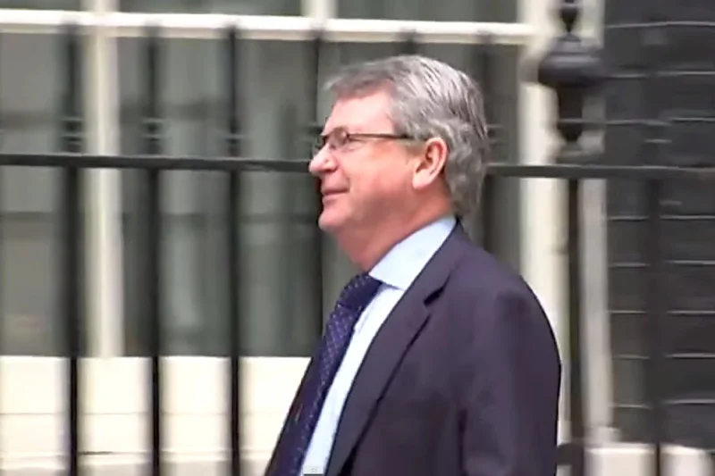 Lynton Crosby sugeruje odpuszczenie ekscytowaniem się współczesnymi sondażami politycznymi.