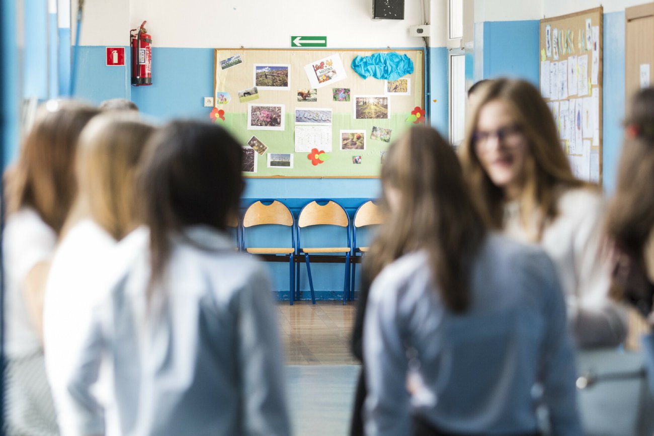 Radny Potocki o "nieprzyzwoitym ubiorze młodzieży". Chce konsekwencji