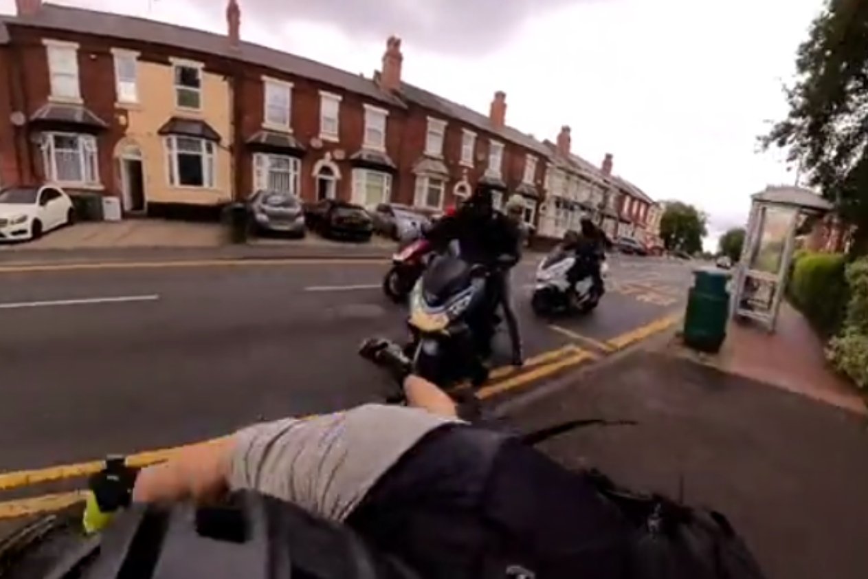 Polak zaatakowany w Wielkiej Brytanii. Obronił się w wyjątkowy sposób.