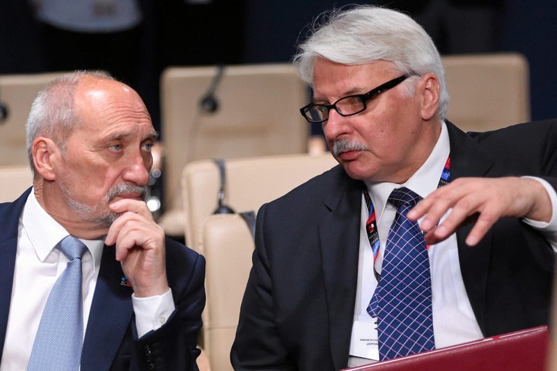 Byli ministrowie Antoni Macierewicz i Witold Waszczykowski dostali nowe zadania. Teraz obronnością i dyplomacją zajmą się w Sejmie.