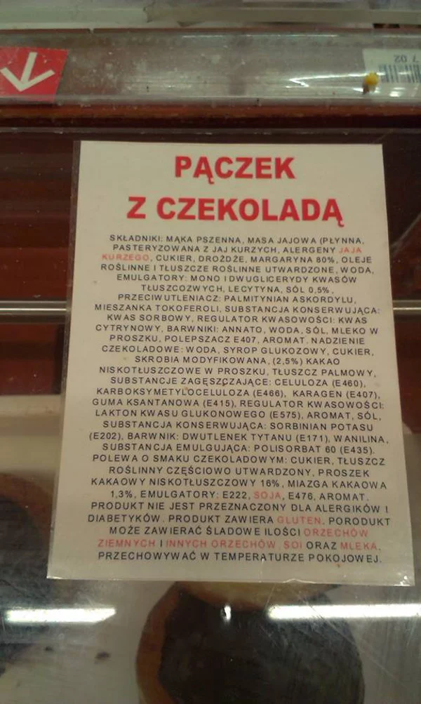 Oto skład pączków z Auchan, jakie były w sprzedaży na Tłusty Czwartek przed rokiem.