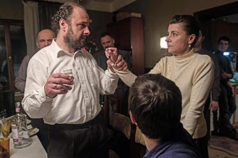 Kadr z filmu "Cicha noc", reżyserskiego debiutu Piotra Domalewskiego.