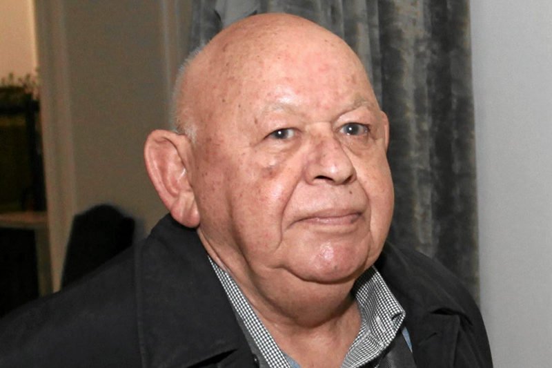 Jerzy Urban, redaktor naczelny tygodnika "NIE", który składa zawiadomienie do prokuratury w sprawie działań adwokata Jacka Kurskiego.