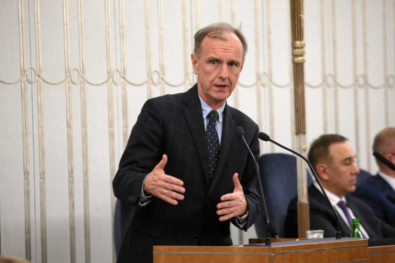 Bogdan Klich z PO przestrzega przed konsekwencjami działań Antoniego Macierewicza.