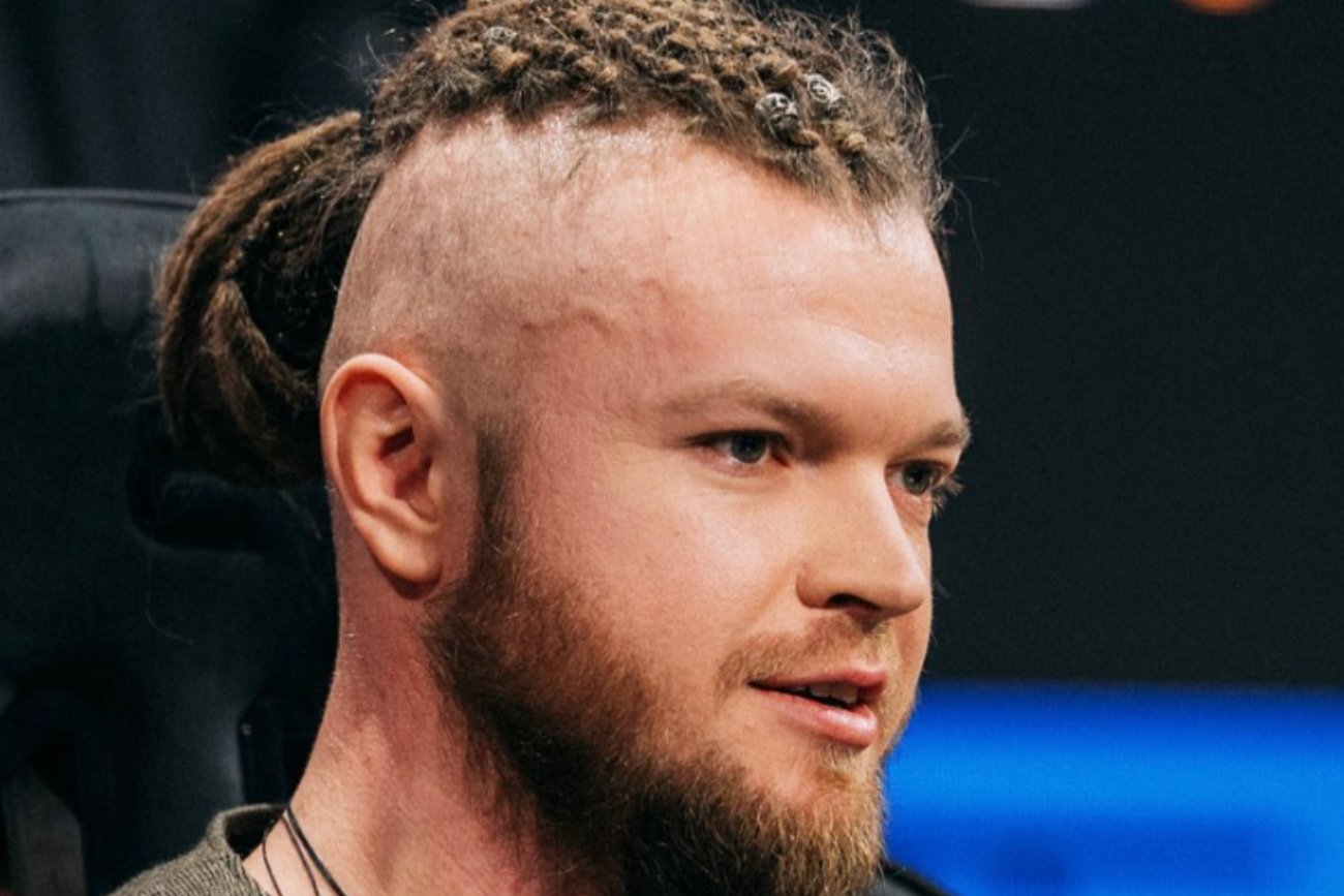 Wardęga zakończył transmisję niepokojącymi słowami. Potem dodał komunikat