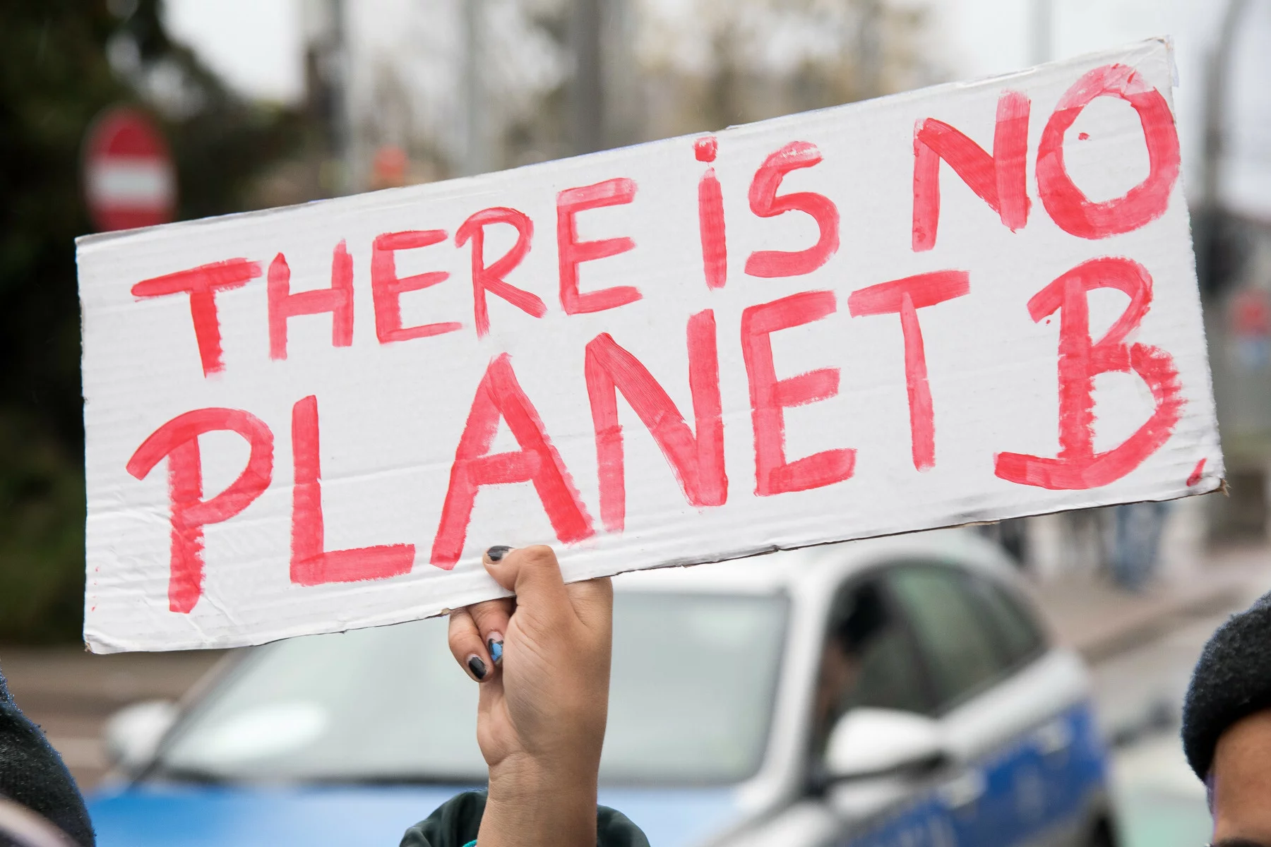 Zmiany klimatyczne mogą doprowadzić ludzkość do katastrofy. Ostrzega przed tym co roku raport klimatyczny.