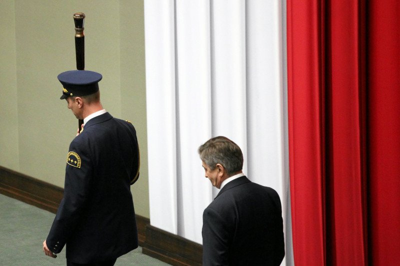 Pomysł genialny w swojej prostocie. TYLKO TAK opozycja może wygrać głosowanie nad konstruktywnym wotum nieufności