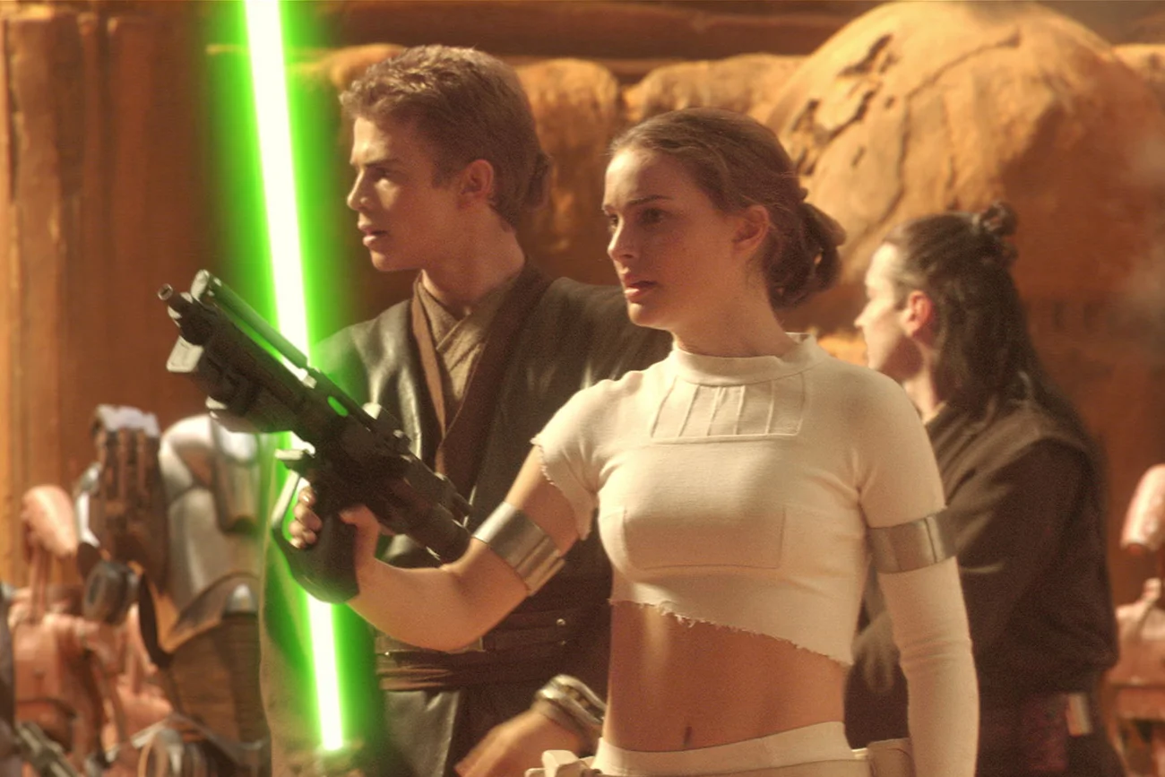 Natalie Portman i Haydena Christensena w filmie "Atak klonów".