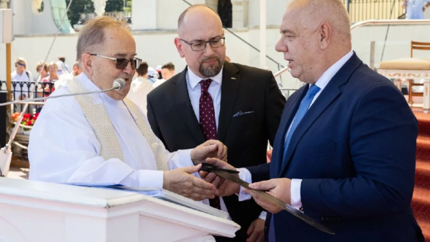 Dzień Papieski pomoże PiS w wyborach? Zakonnik ocenia (Zdjęcie poglądowe)