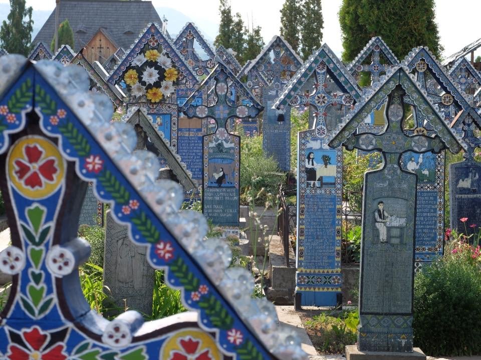 Wesoły Cmentarz w Sapancie, Rumunia