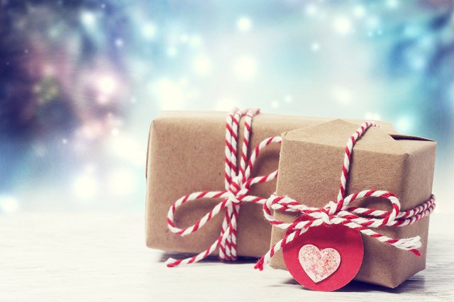 [url=http://shutr.bz/1i76YOq]Wspólnie z Domem Mody Klif pokazujemy, jak zapakować prezent, by pięknie wyglądał pod choinką[/url]