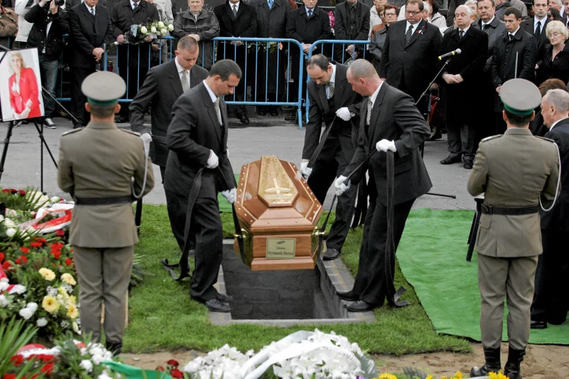 19.04.2010 Warszawa, pogrzeb wiceszefowej SLD Jolanty Szymanek - Deresz