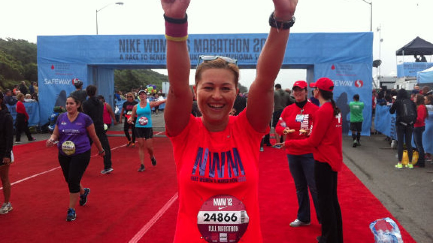 Beata Sadowska na mecie maratonu. Dziennikarka jest zapaloną biegaczką, ma już na koncie kilkanaście startów w maratonach w Polsce, Japonii, Nowym Jorku, Londynie...