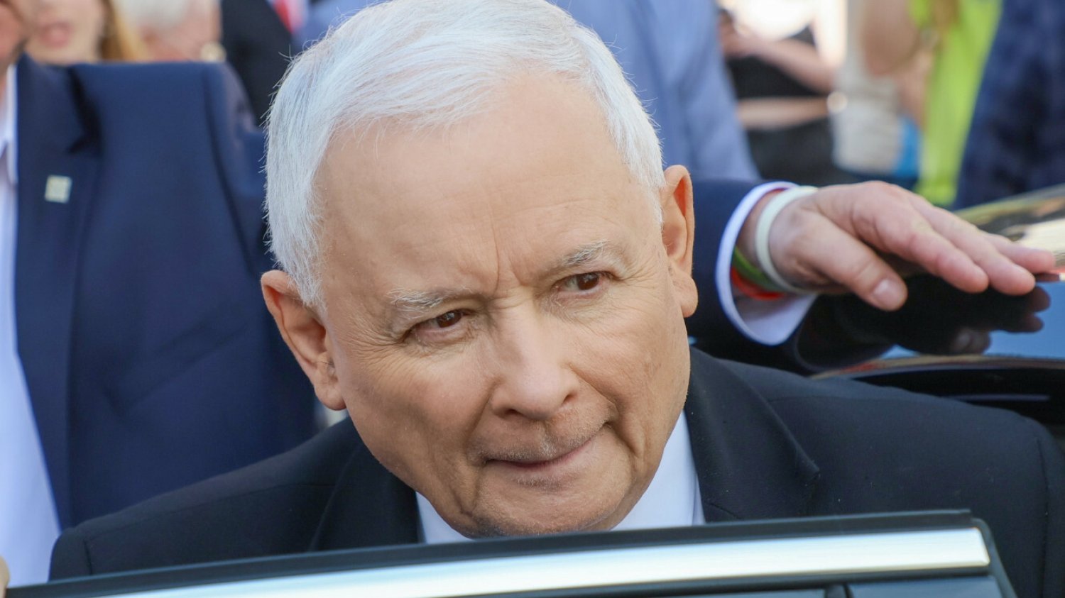 Kaczyński wybrał się za granicę. Wybrał nietypowy sposób.