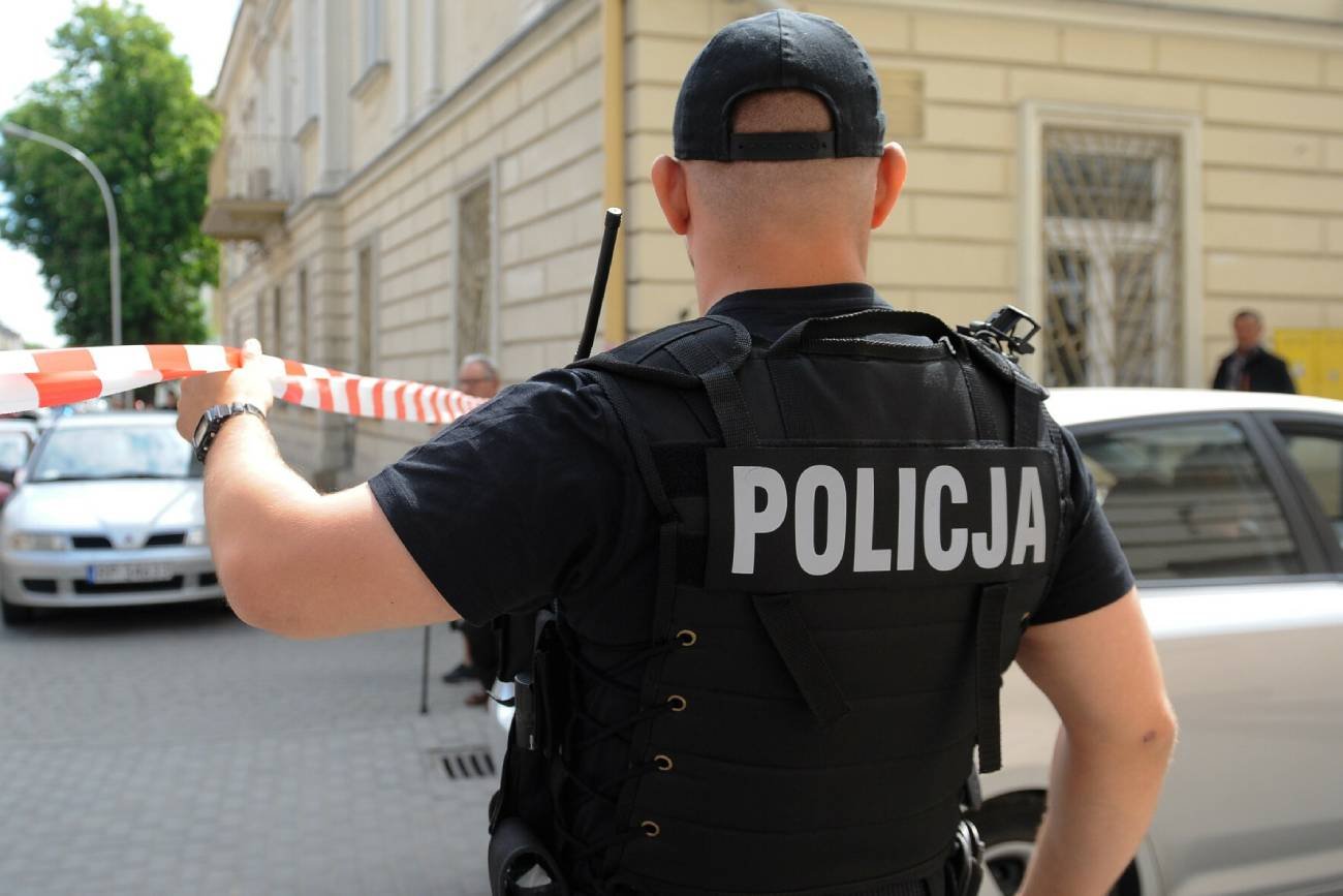 Zbrodnia w Redzie. Sąsiedzi mówią o żołnierzach i zaklejonych wizjerach