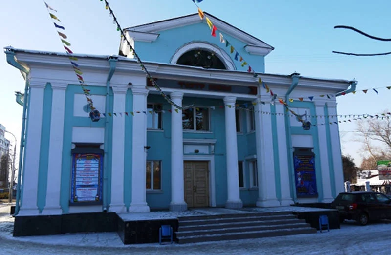 Irkuck, Teatr Lalek na dawnym cmentarzu żydowskim