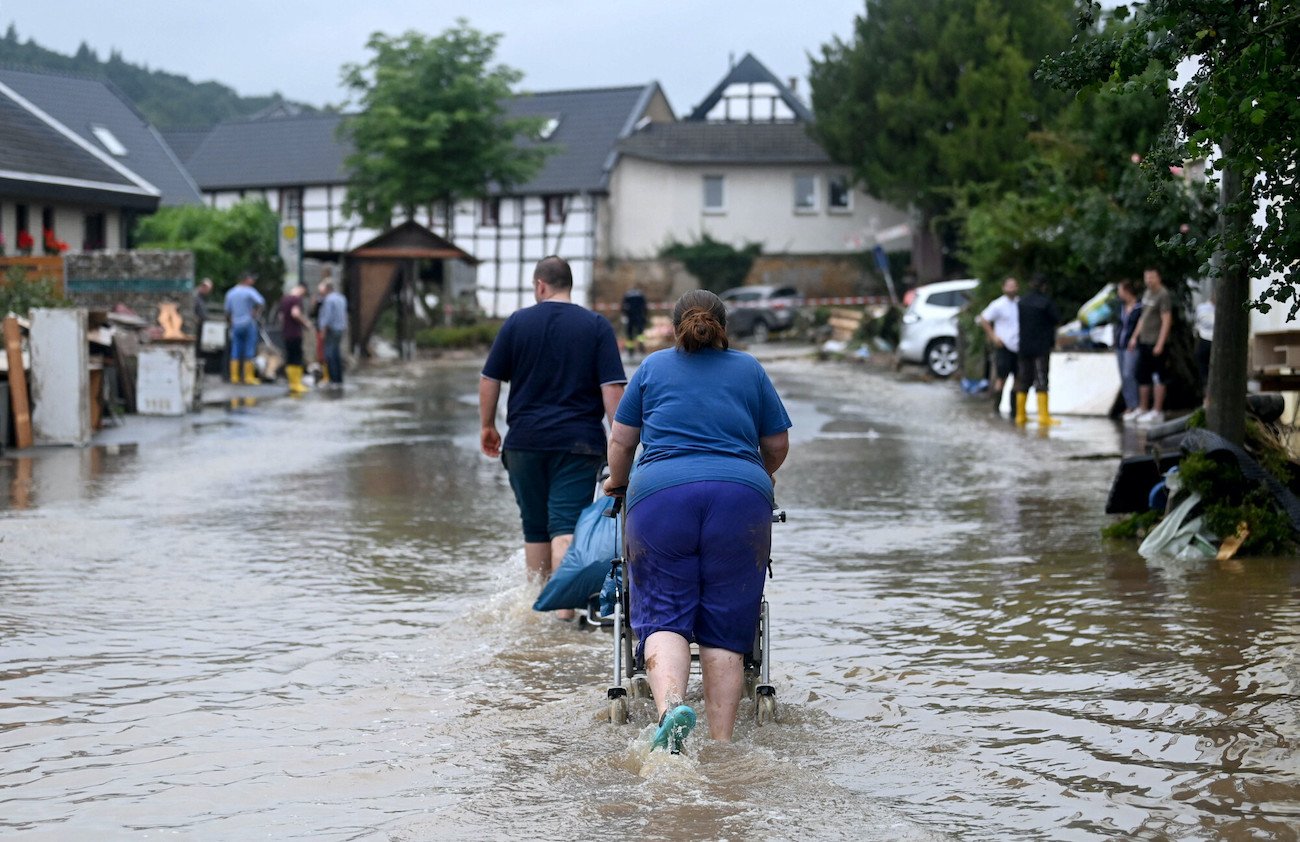 Nagrania pokazują skalę powodzi w Niemczech, Belgii i Holandii.