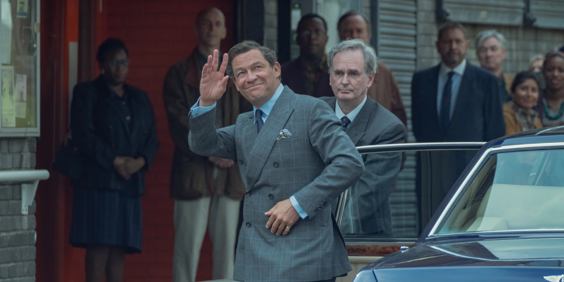 Dominic West jako książę Karol