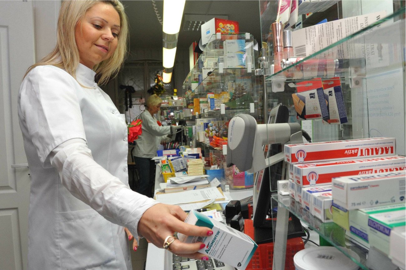 Farmaceuta w aptece już nie musi bezwzględnie przestrzegać dopisku od lekarza na recepcie "nie zamieniać".
