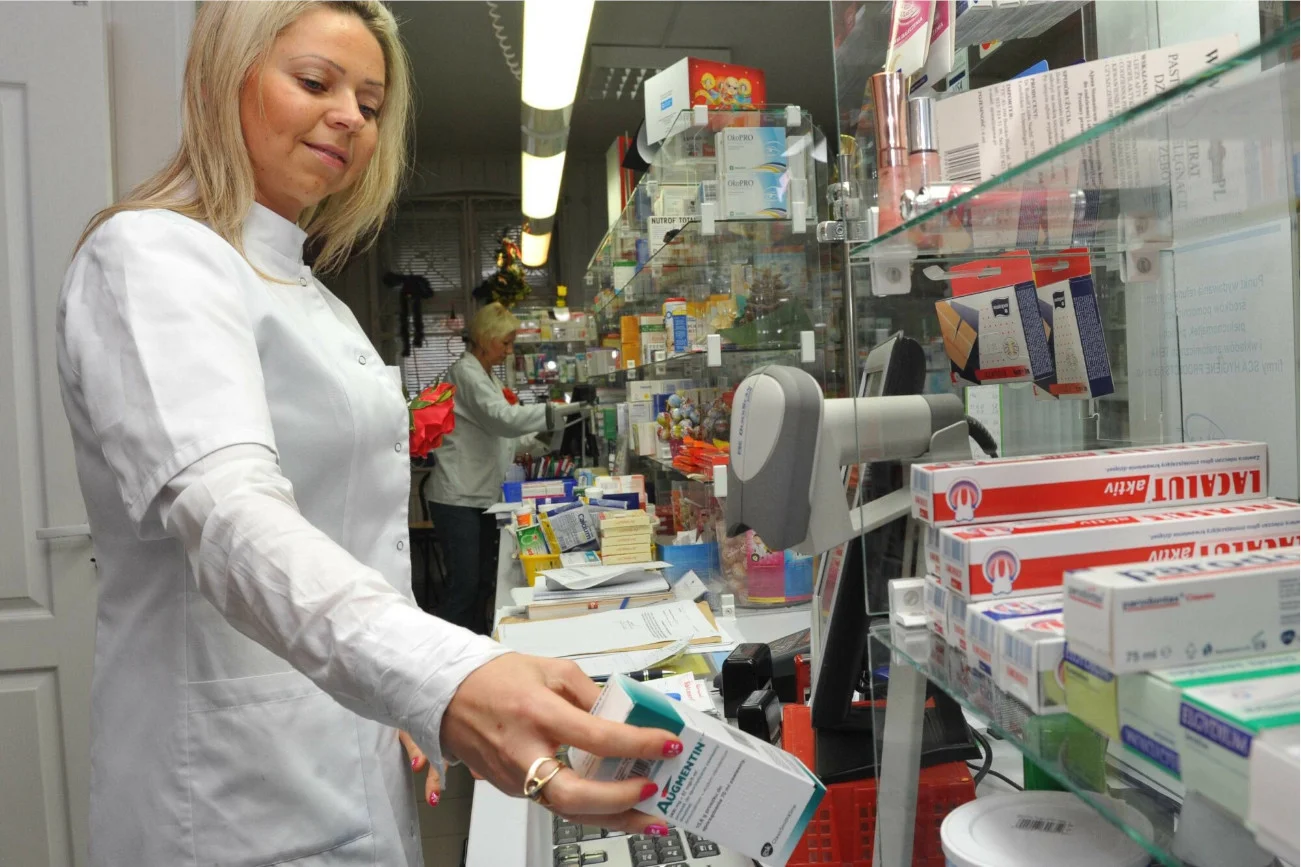 Farmaceuta w aptece już nie musi bezwzględnie przestrzegać dopisku od lekarza na recepcie "nie zamieniać".