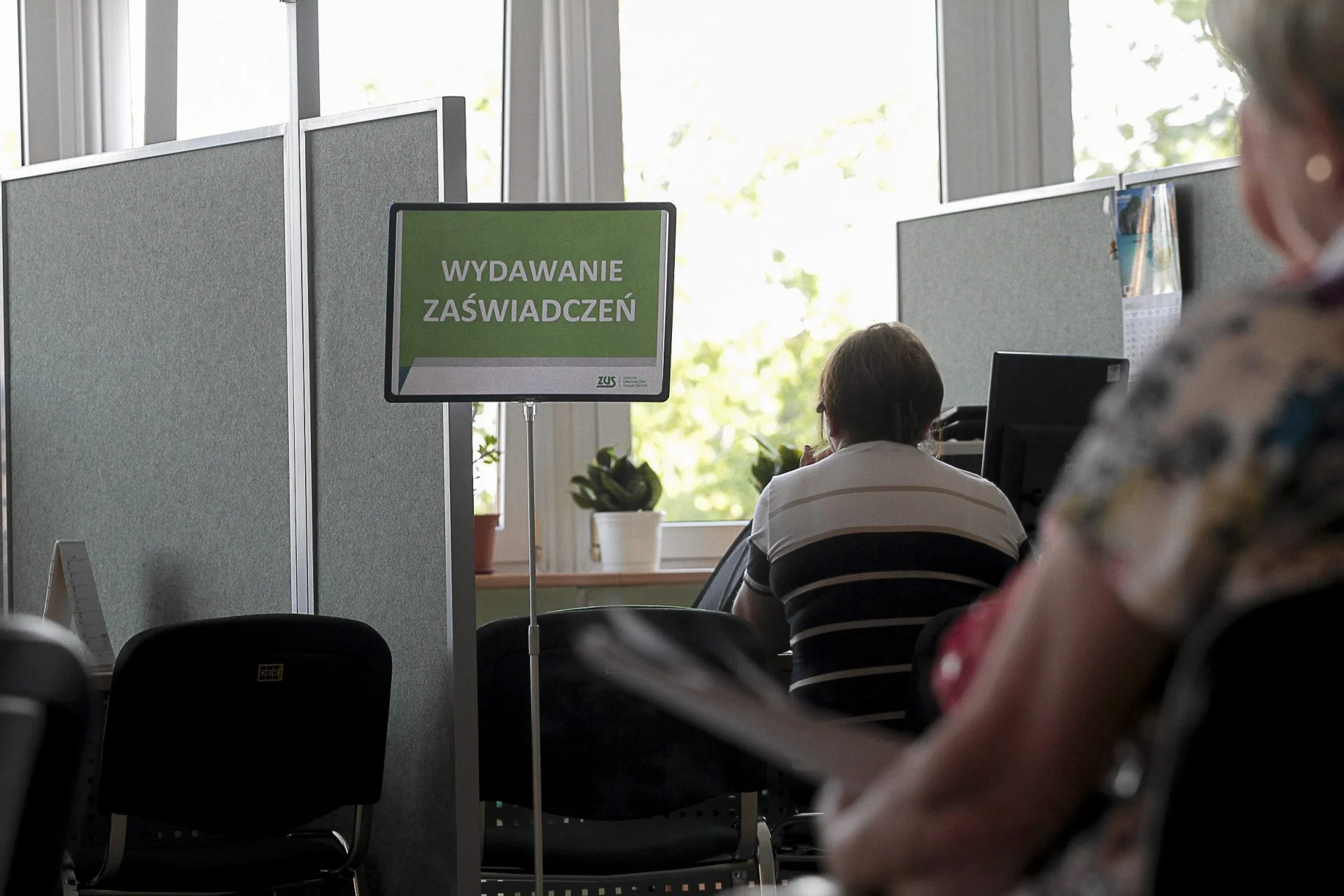 500+ dla seniora. Świadczenie uzupełniające Dodatkowe pieniądze do emerytury dla seniora z ZUS