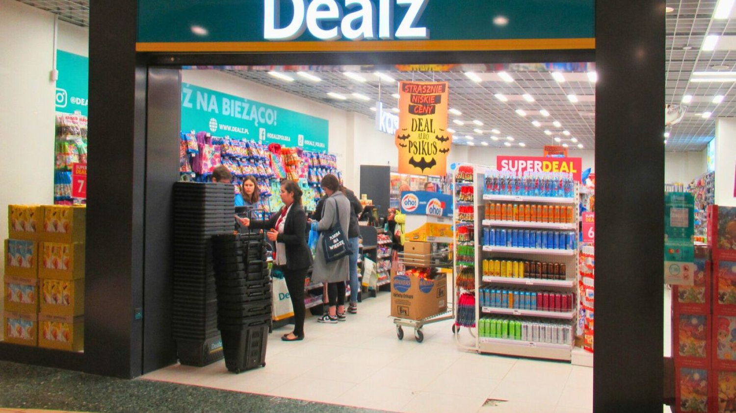 Nowa gazetka Dealz pełna ciekawych produktów. Sklep Dealz w galerii handlowej.